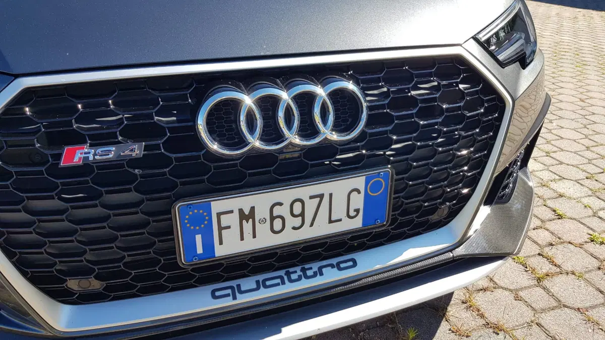 Audi RS4 | Un'esperienza di guida al top, ma serve aggressività (8)