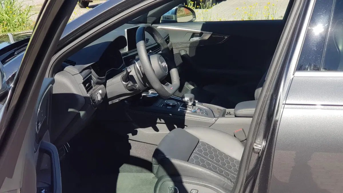 Audi RS4 | Un'esperienza di guida al top, ma serve aggressività (10)