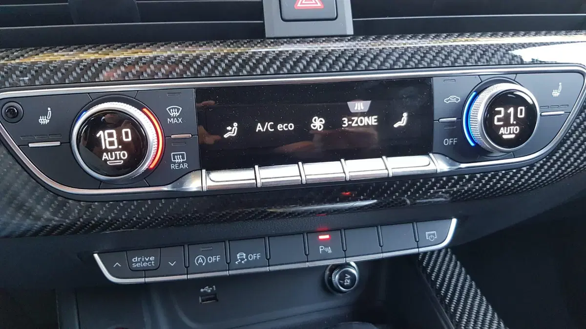 Audi RS4 | Un'esperienza di guida al top, ma serve aggressività (13)