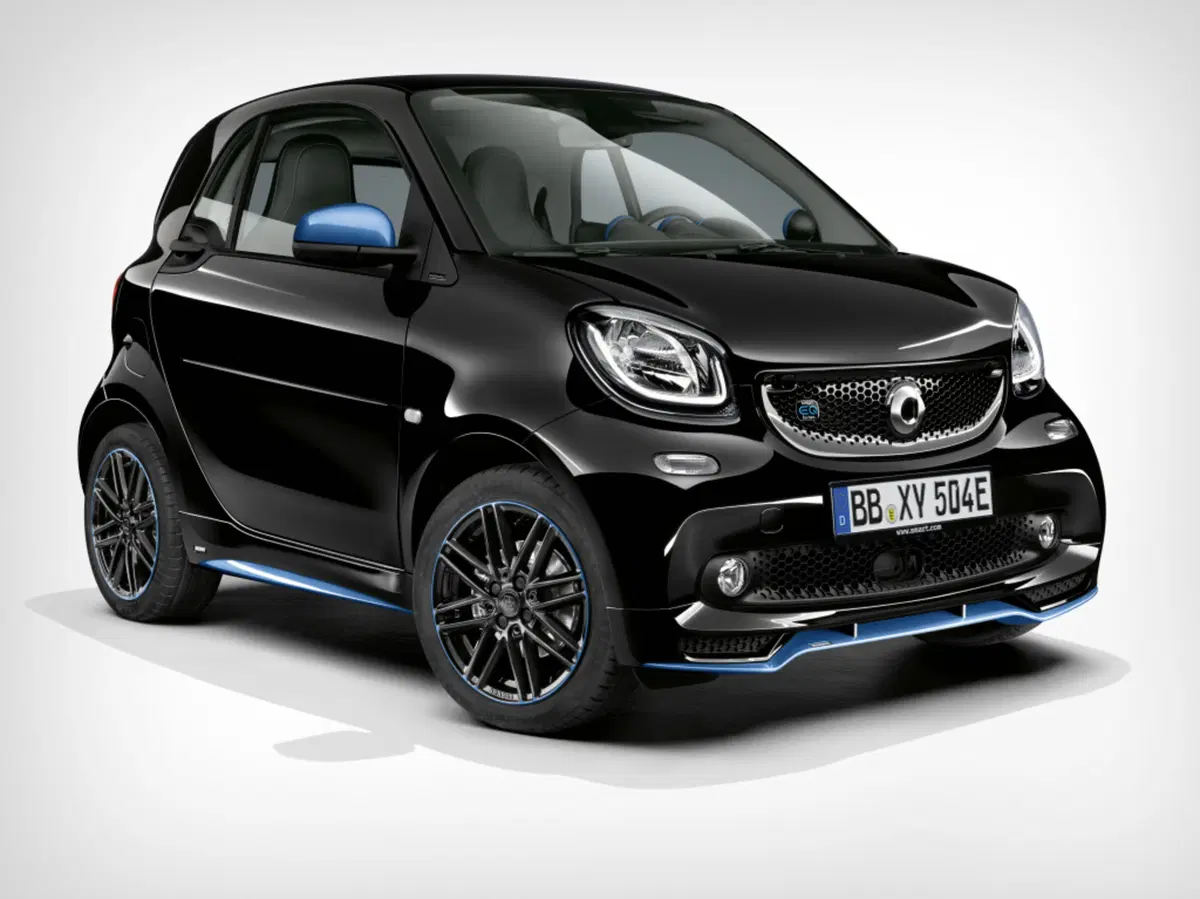 smart EQ fortwo e forfour nightsky Edition al Salone di Ginevra 2018 (7)