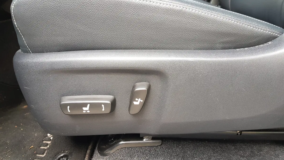 Toyota Hilux | Come uscire dalle insidie della vita... in fuoristrada (15)