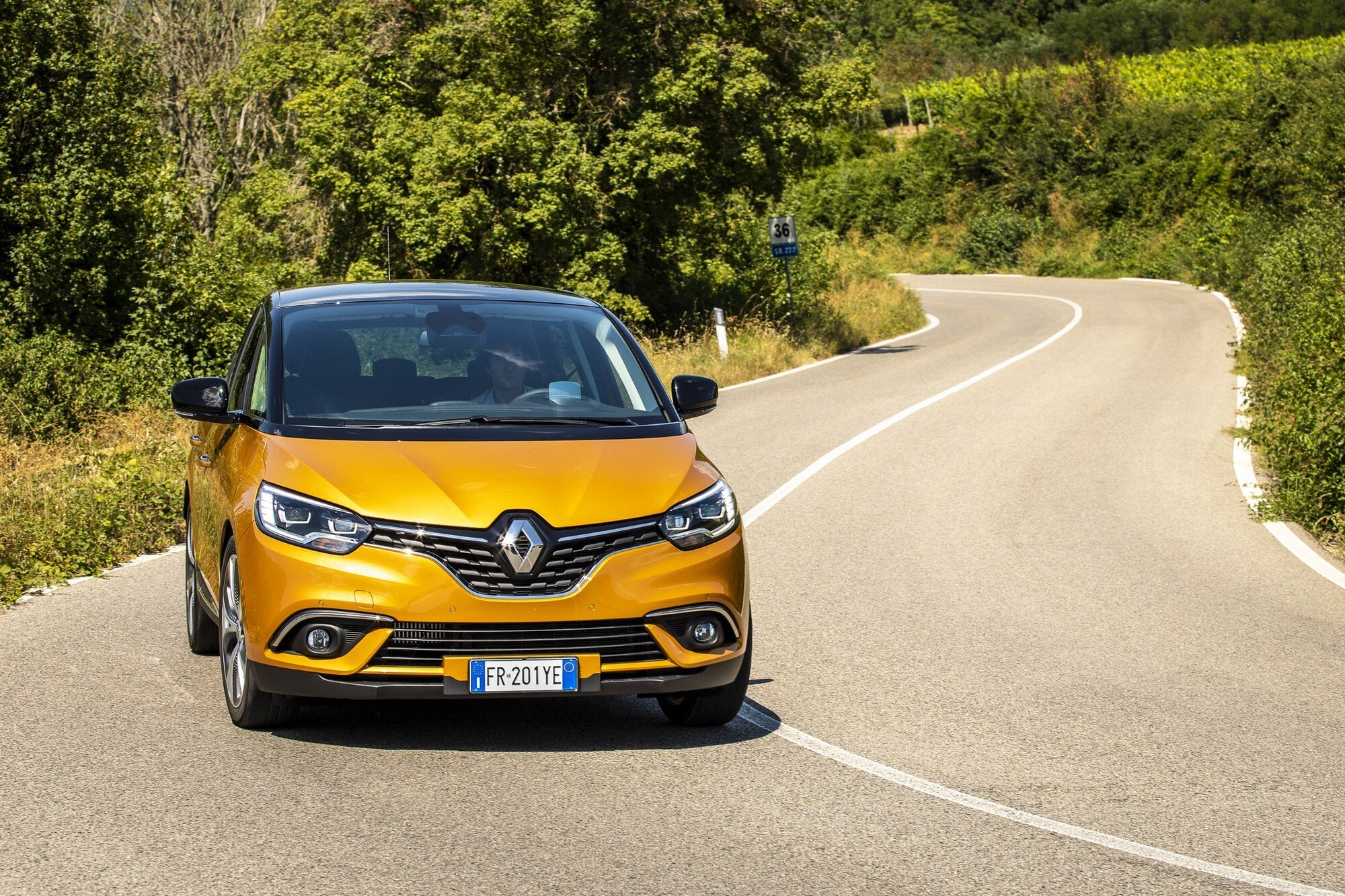 Renault Scenic, il test del nuovo 1.3 TCe da 140 e 160 CV [Video]