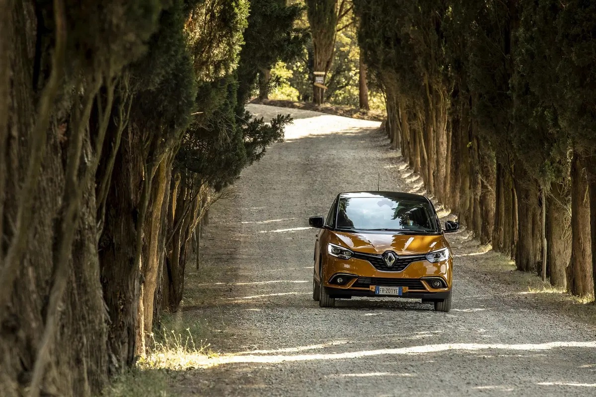 Renault Scenic, il test del nuovo 1.3 TCe da 140 e 160 CV [Video] (6)