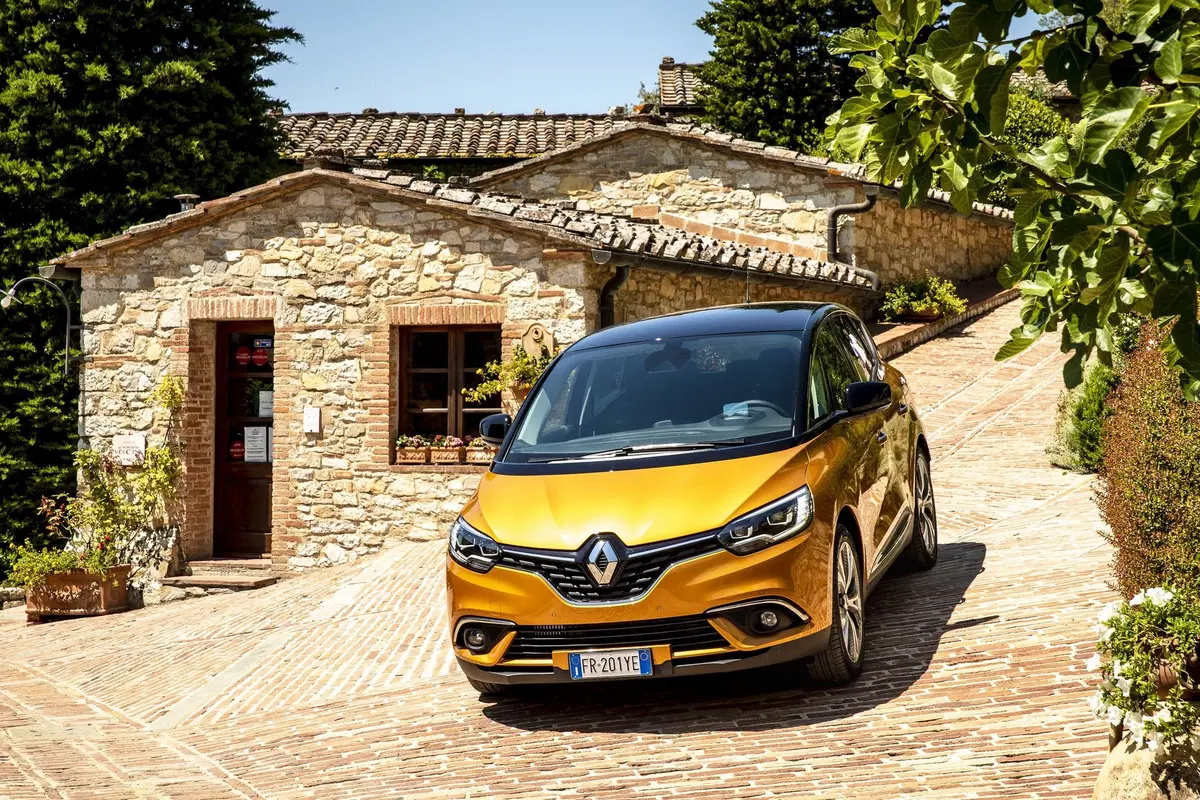 Renault Scenic, il test del nuovo 1.3 TCe da 140 e 160 CV [Video] (13)