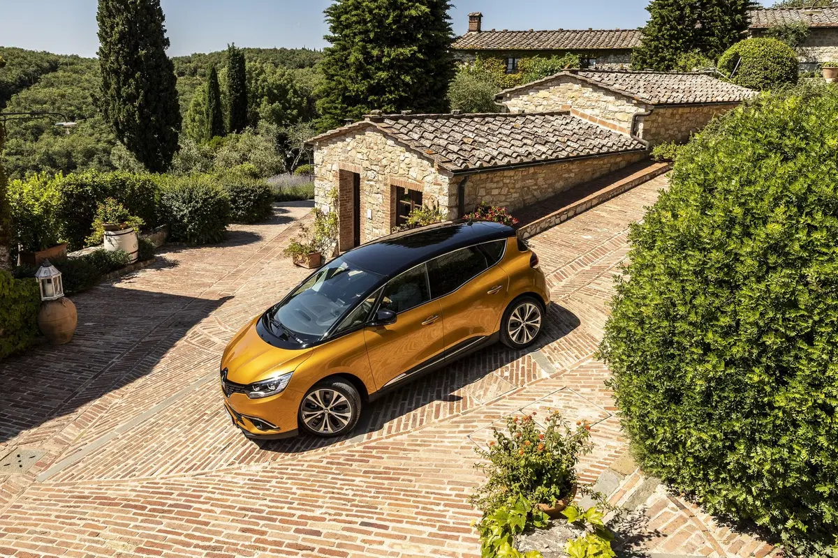 Renault Scenic, il test del nuovo 1.3 TCe da 140 e 160 CV [Video] (8)