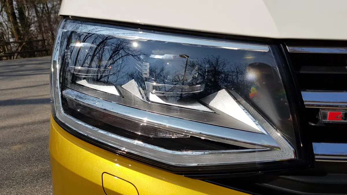 Volkswagen Bulli | Il multivan con sapore anni sessanta! (7)
