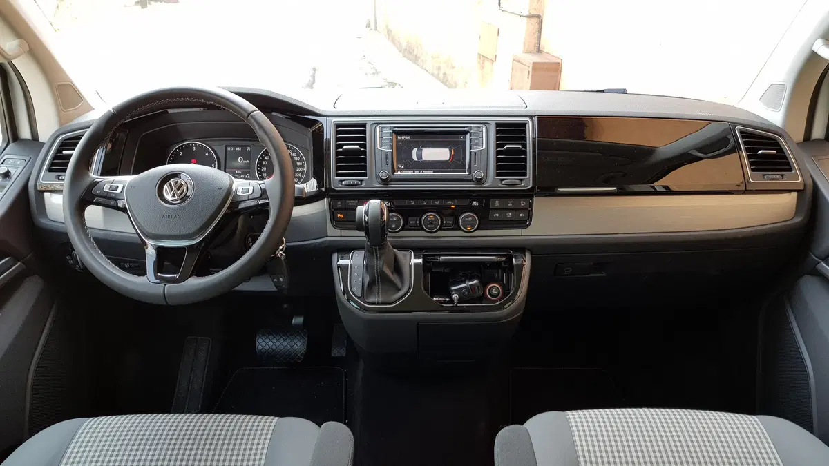 Volkswagen Bulli | Il multivan con sapore anni sessanta! (25)
