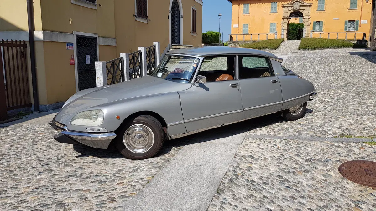 Citroen DS23 Pallas | Dea o Squalo?
