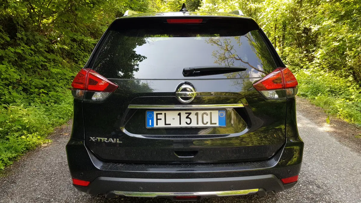  Nissan X Trail | Un po' SUV, molto fuoristrada, e costa il giusto! (3)