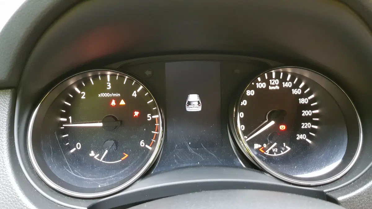  Nissan X Trail | Un po' SUV, molto fuoristrada, e costa il giusto! (24)