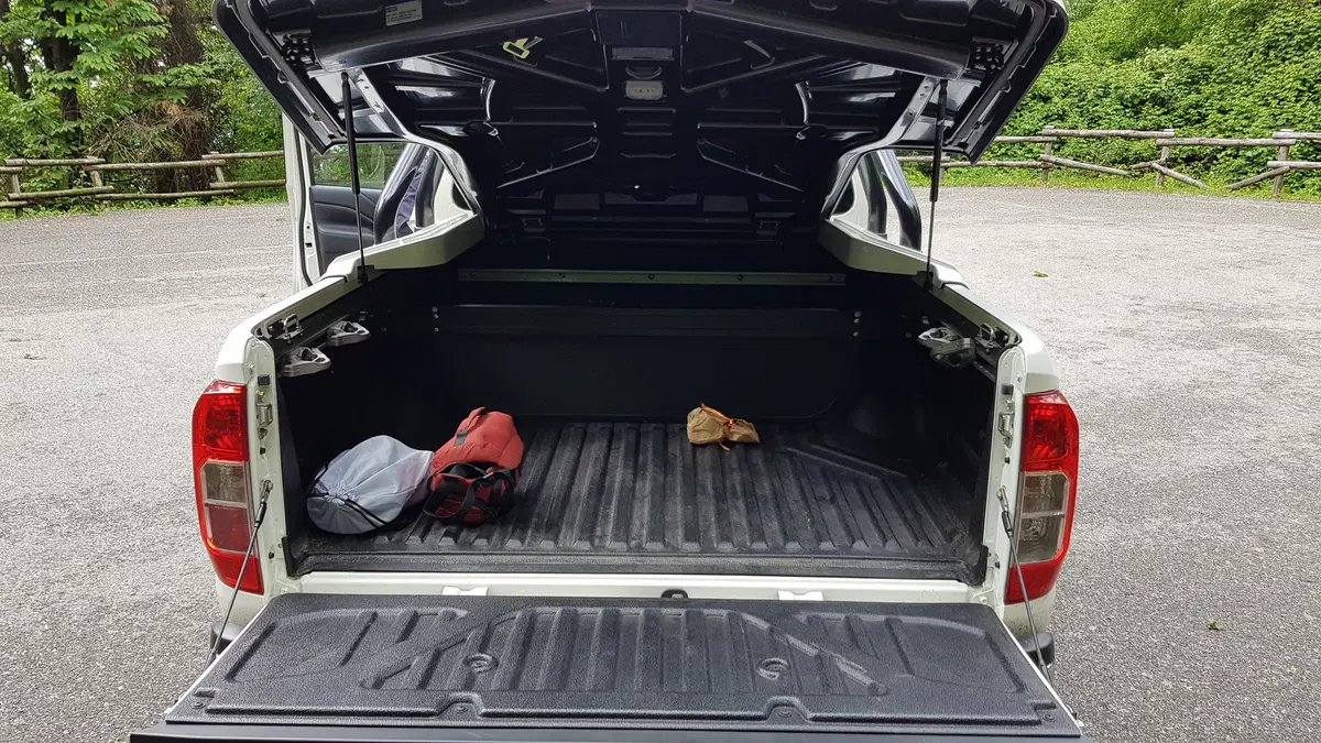  Nissan Navara, il pick-up che compreremmo (8)