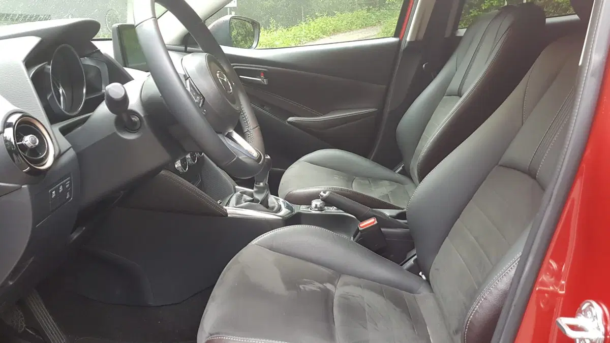 Mazda 2 | Piccola ma dentro c'è tutto!  (10)