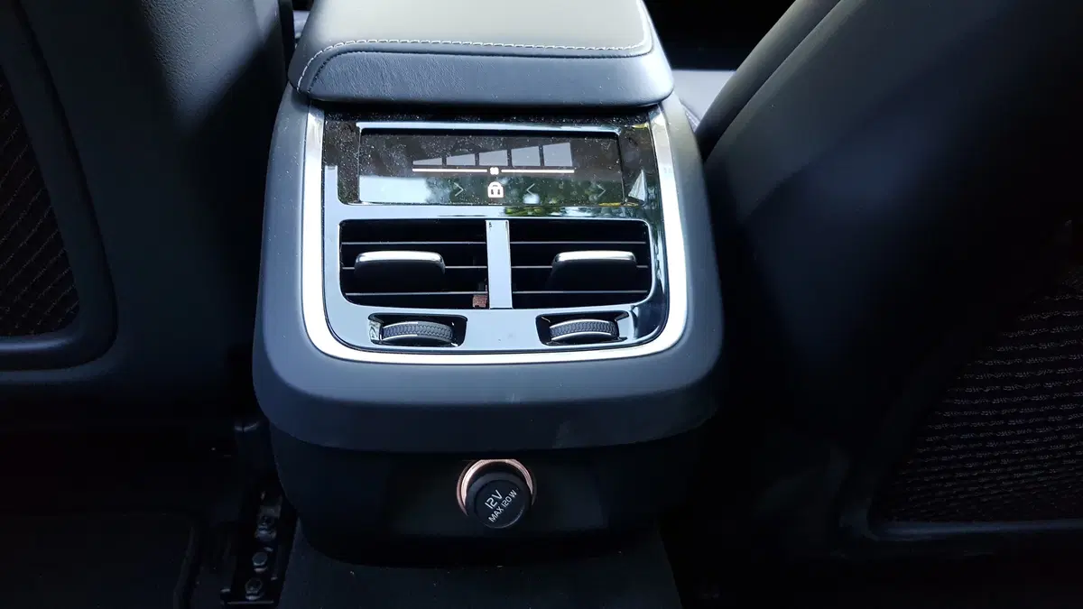 Volvo V60 | Un altro passo avanti del brand svedese... (15)