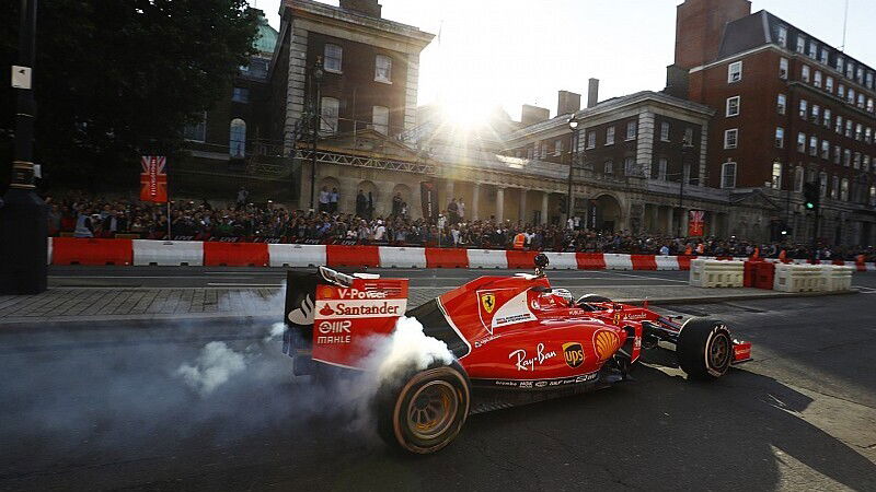 F1, le monoposto si esibiranno in centro a Milano