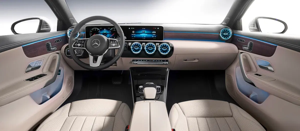 Mercedes, arriva la "Baby Benz" (7)