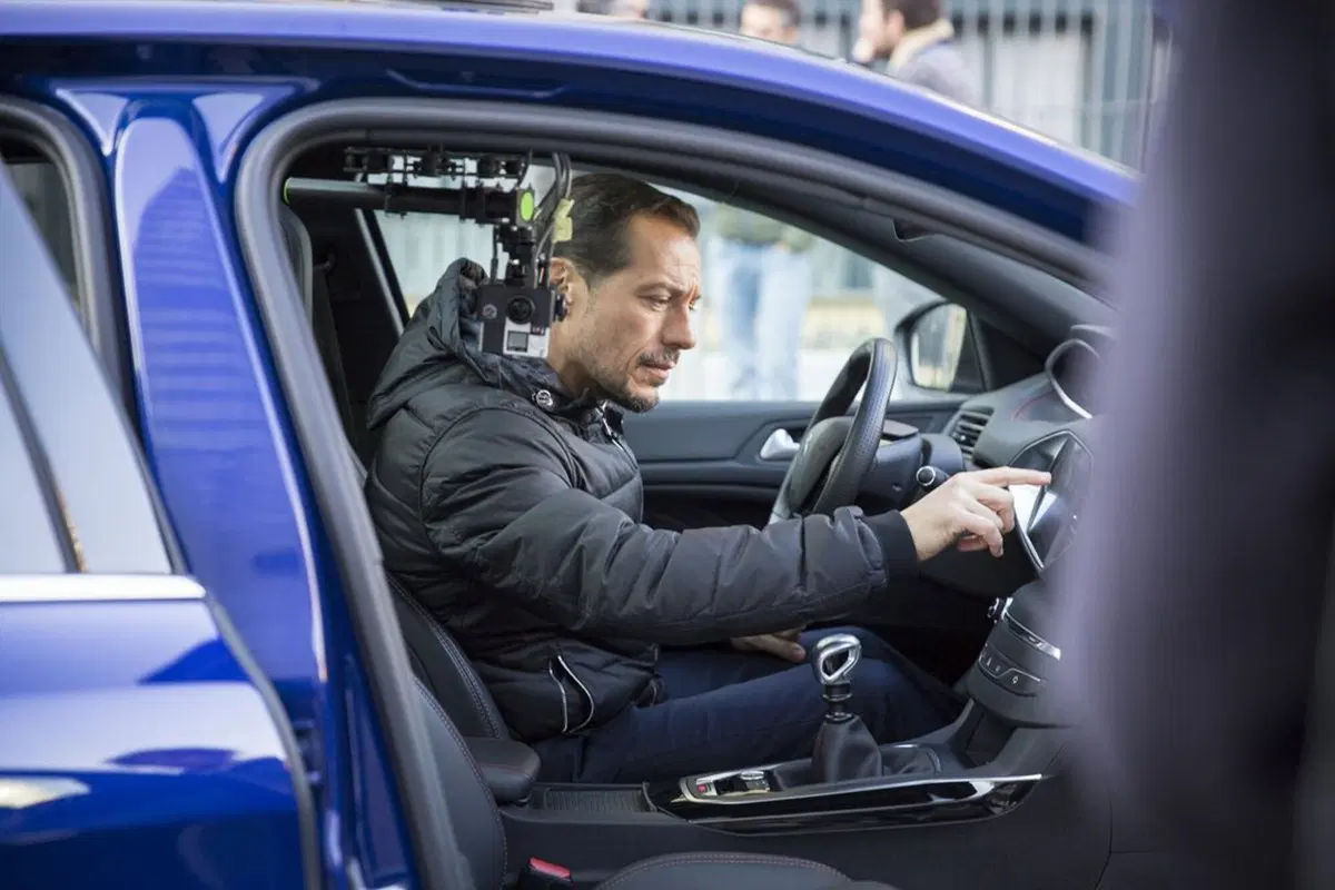 Peugeot, Stefano Accorsi firma i video Oculus