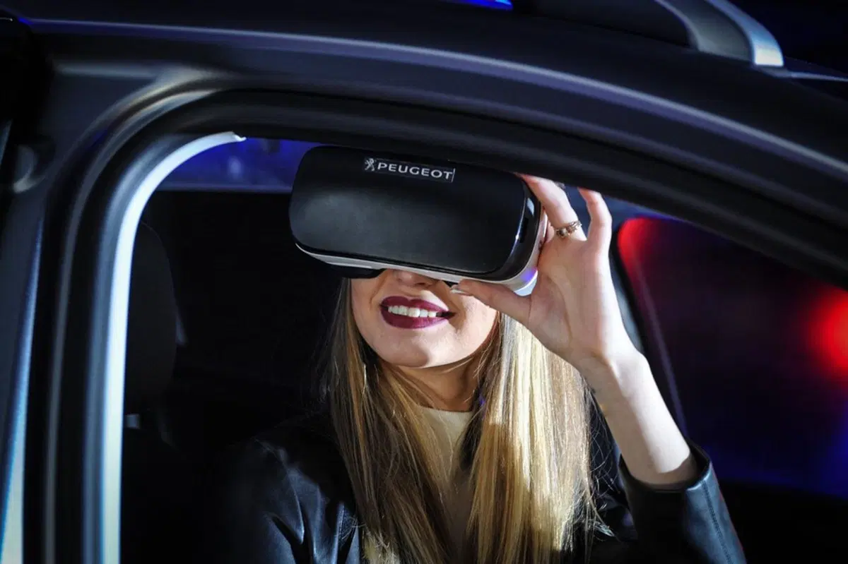 Peugeot, Stefano Accorsi firma i video Oculus (2)