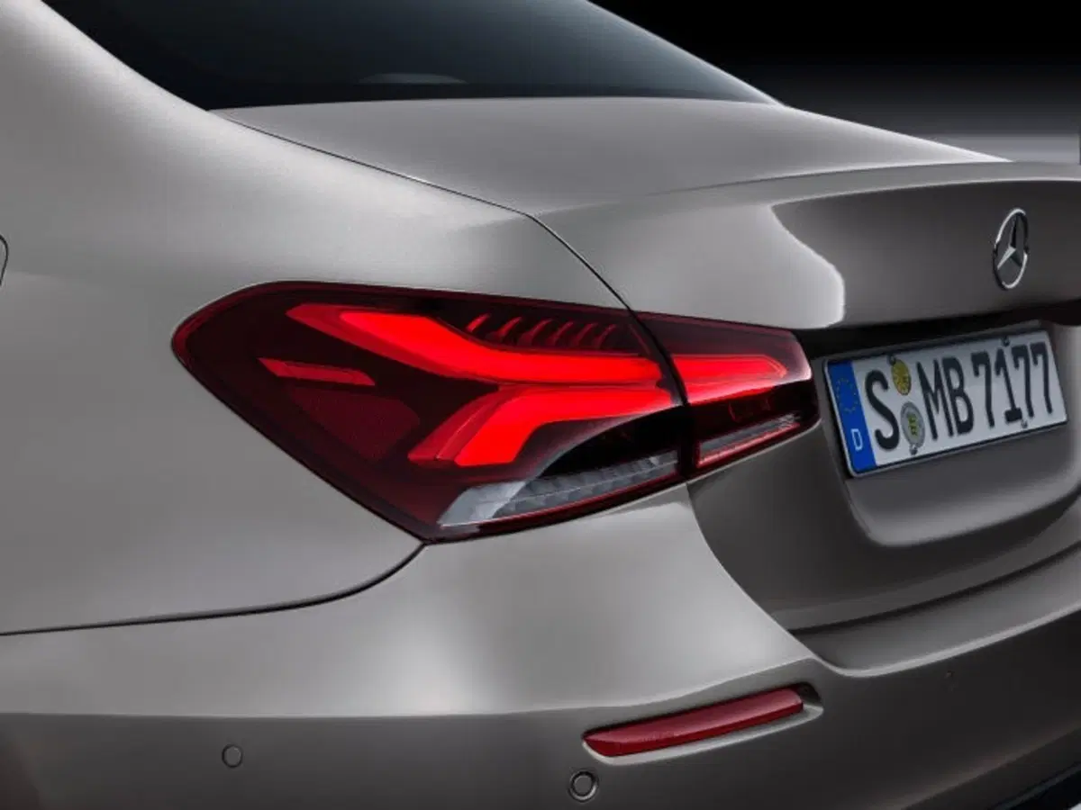 Mercedes, arriva la "Baby Benz" (6)