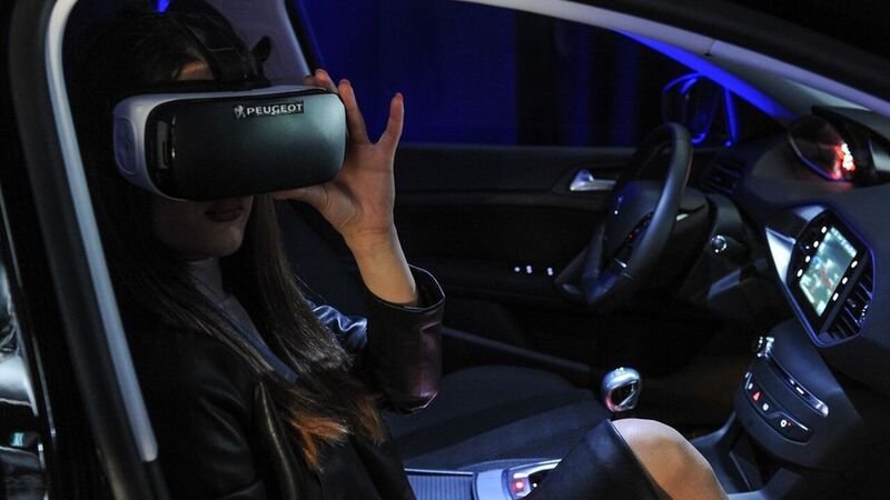 Peugeot, Stefano Accorsi firma i video Oculus