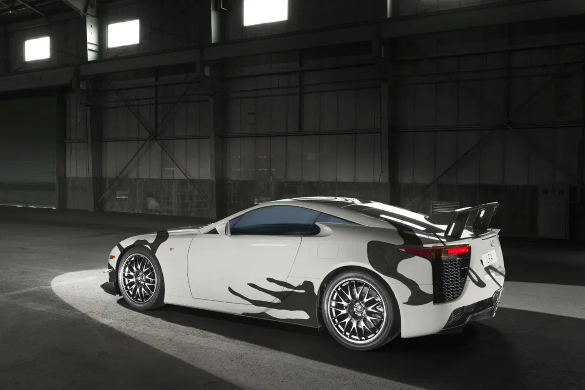 Lexus LFA, una art car per la 24h di Spa 2018 (2)