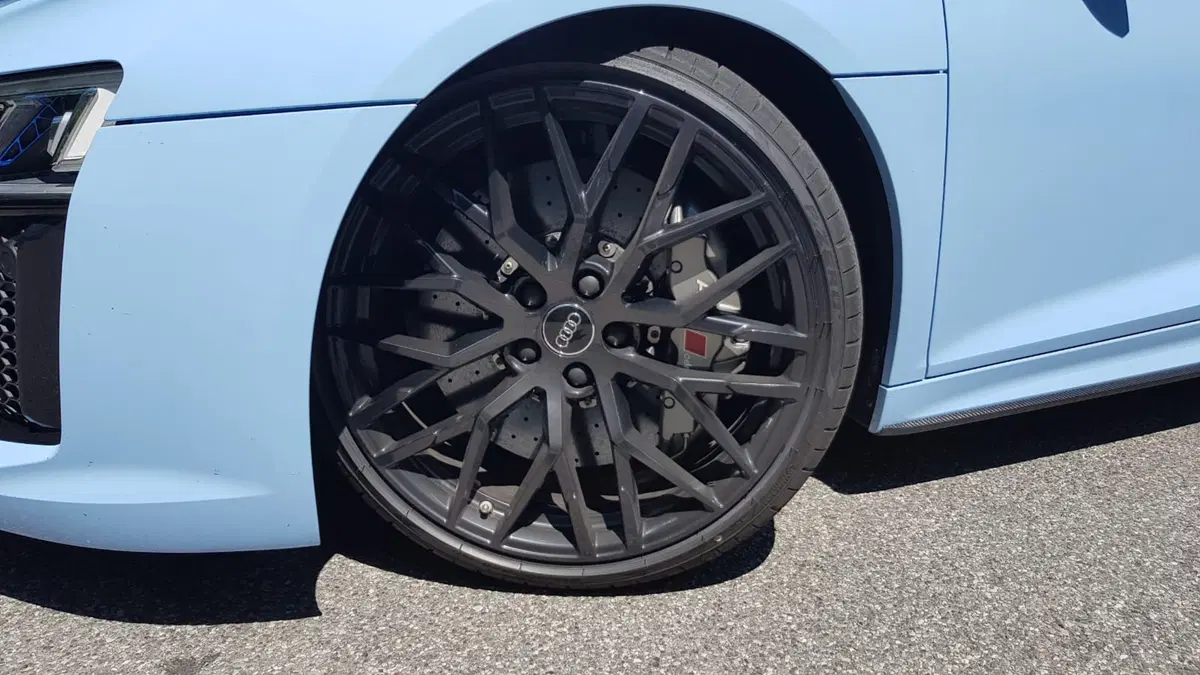 Audi R8 | Maneggiare con cura, Aprirla, Divertirsi!  (8)