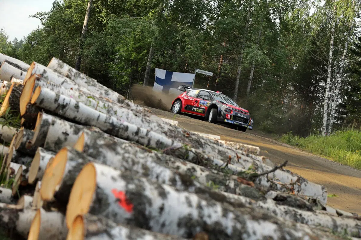 WRC18 Finlandia. Lampi rossi nel cielo di Jyvaskyla, poi “sereno” (5)