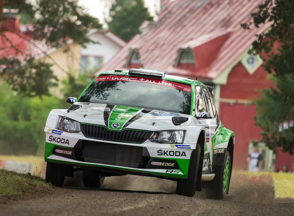 WRC18 Finlandia. Lampi rossi nel cielo di Jyvaskyla, poi “sereno” (12)