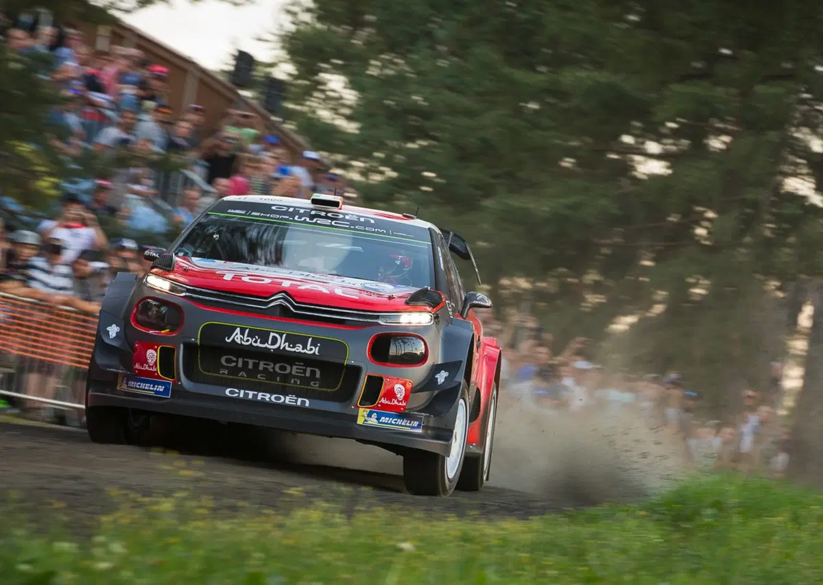 WRC18 Finlandia. Lampi rossi nel cielo di Jyvaskyla, poi “sereno” (13)