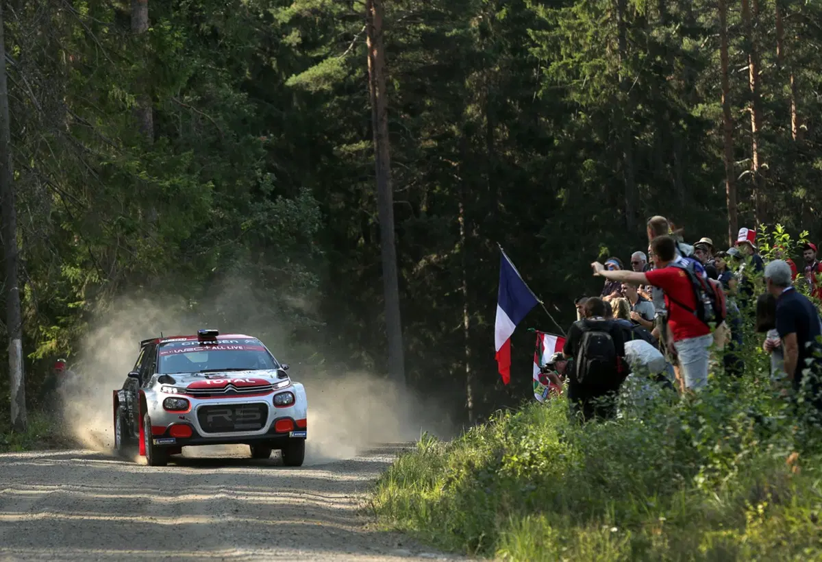 WRC18 Finlandia. Lampi rossi nel cielo di Jyvaskyla, poi “sereno” (15)