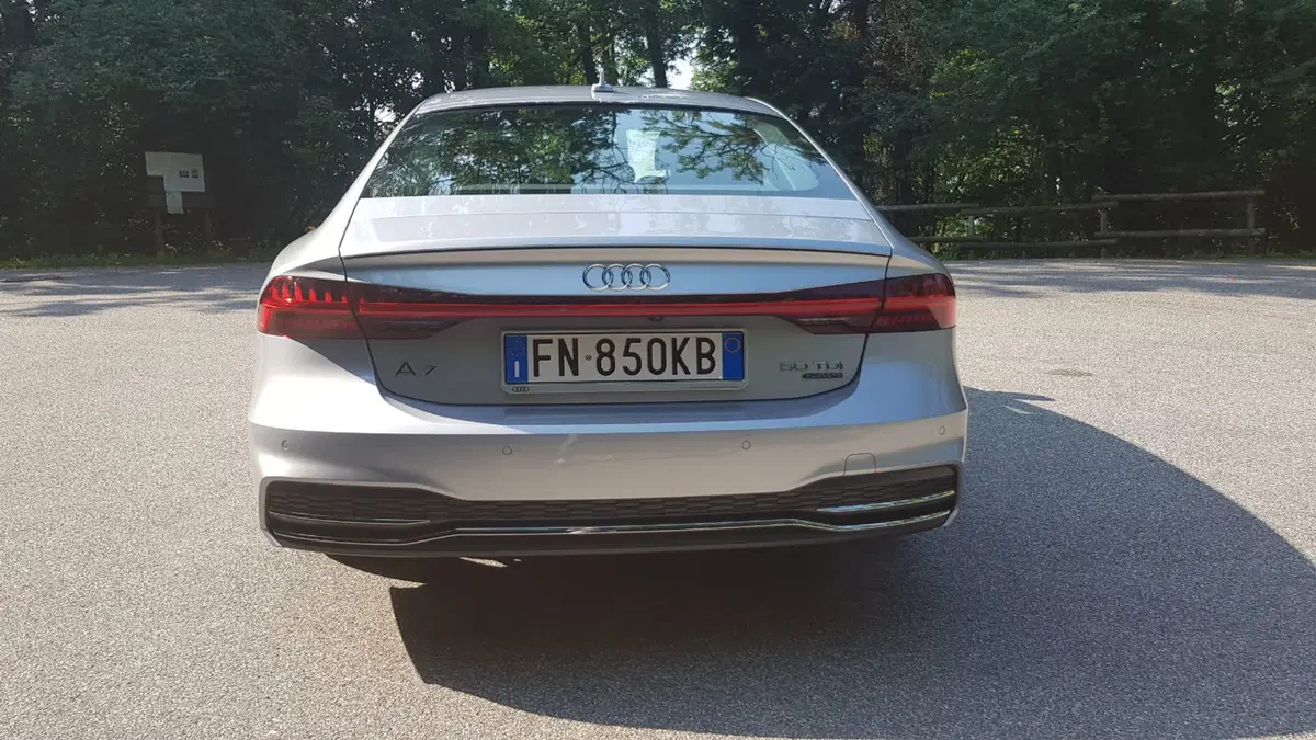 Audi A7 Sportback | Cinque metri di tecnologia e piacere di guida... 3D (7)
