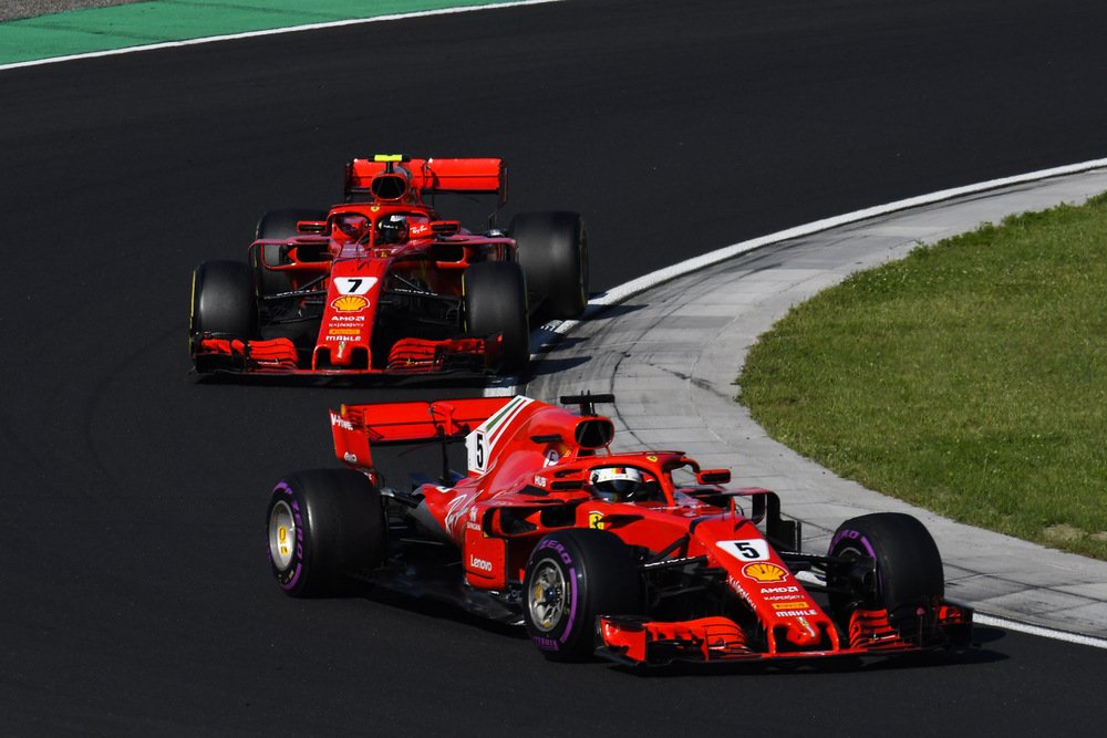 I due piloti della Ferrari, Sebastian Vettel e Kimi Raikkonen