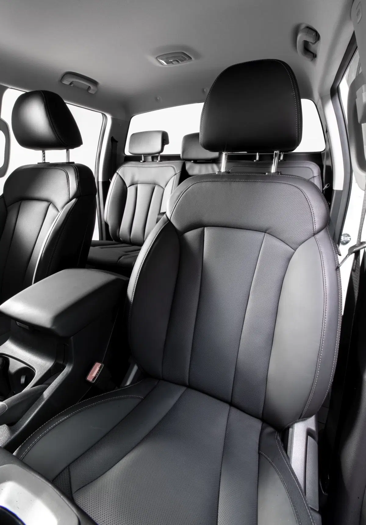 SsangYong Rexton Sports, il nuovo pick-up (8)