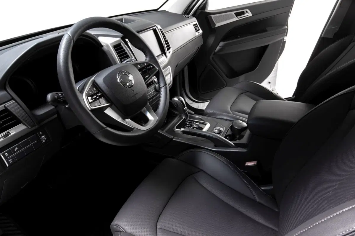 SsangYong Rexton Sports, il nuovo pick-up (9)