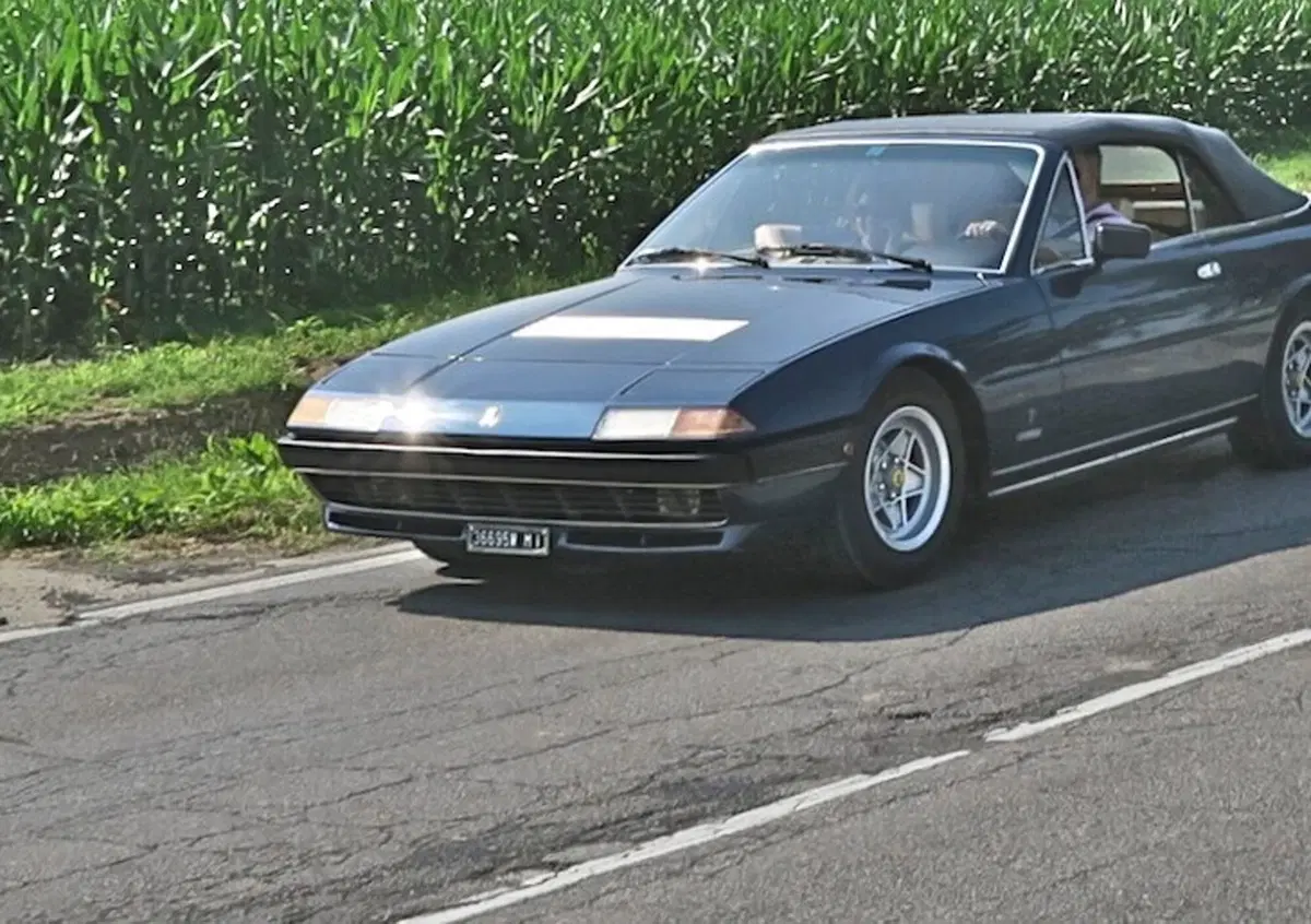 Ferrari 400i Spider, viaggio nella Bassa