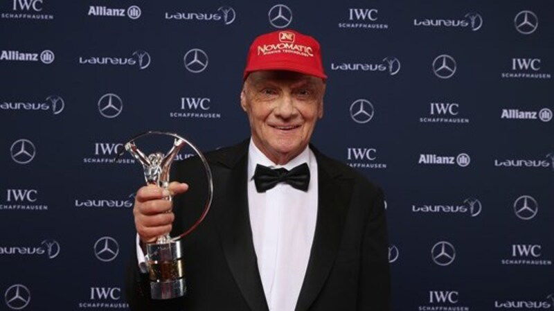 F1: Lauda era in terapia intensiva. Ora sta meglio