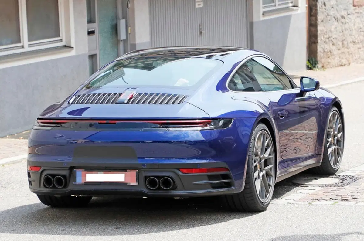 Nuova Porsche 911, serie 992: eccola in veste definitiva? (3)