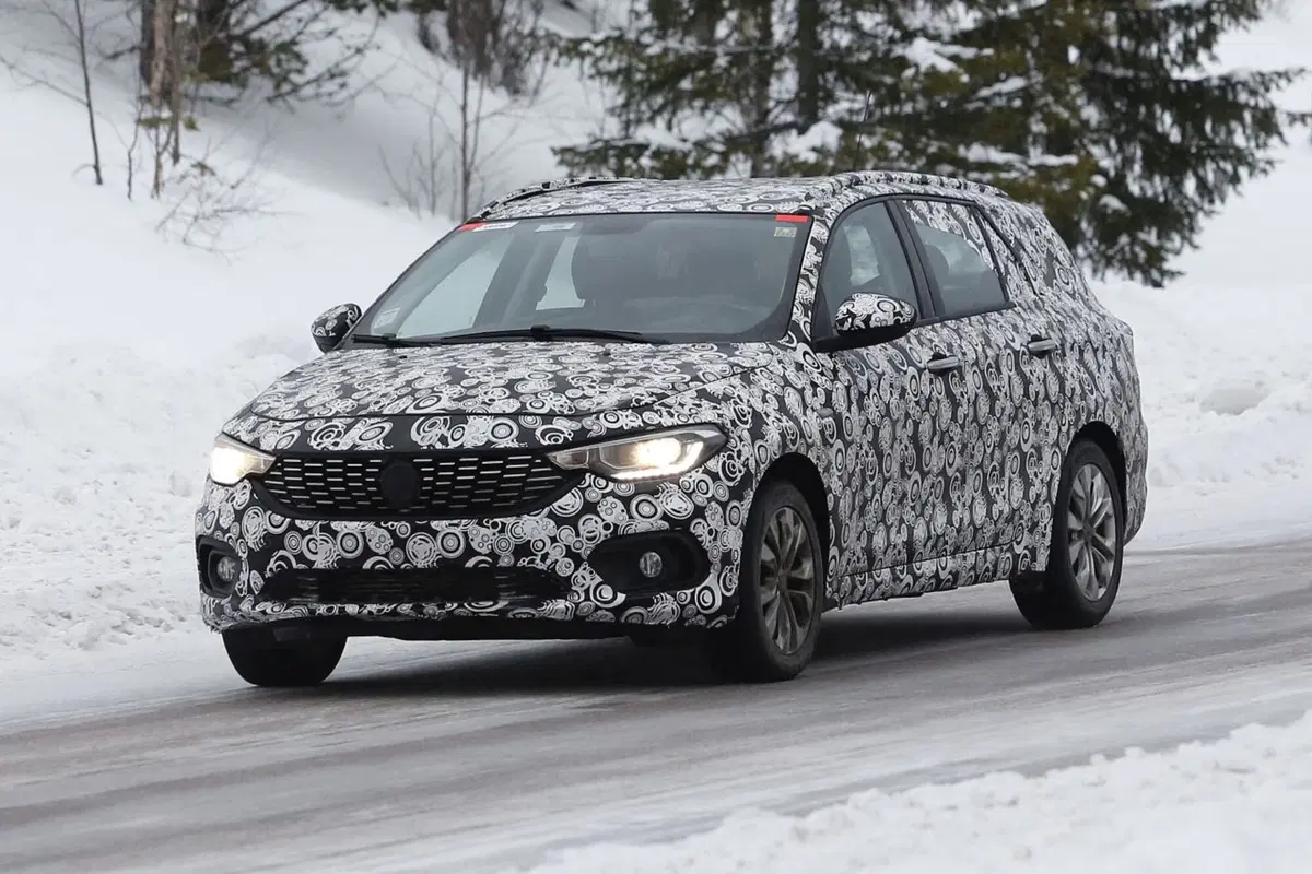 Fiat Tipo Wagon, eccola quasi pronta (6)