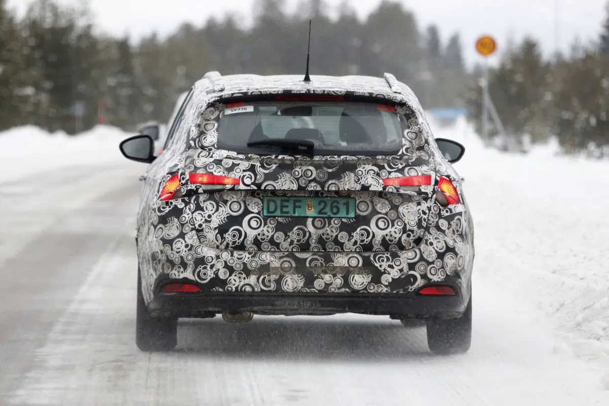 Fiat Tipo Wagon, eccola quasi pronta (7)