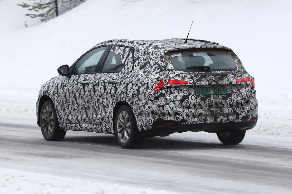 Fiat Tipo Wagon, eccola quasi pronta (10)