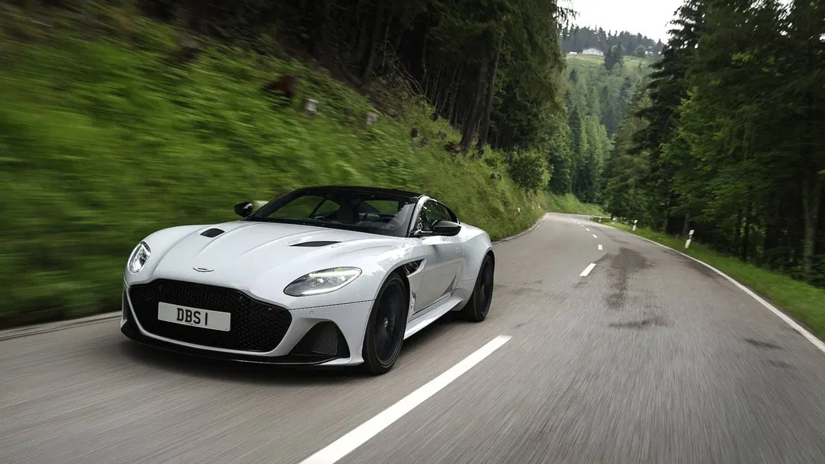 Aston Martin DBS Superleggera 2018: GT da sogno (4)