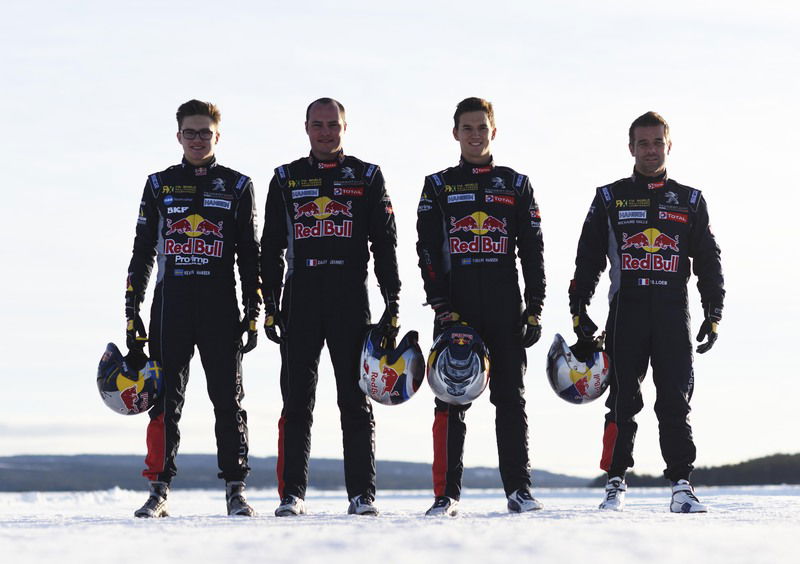 Loeb posa con Kevin Hansen, Timmy Hansen e Davy Jeanney