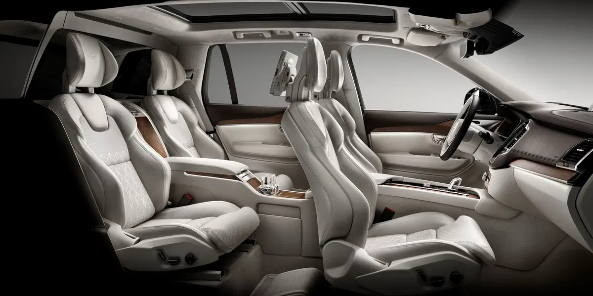 Volvo XC90 Excellence, puro lusso (6)