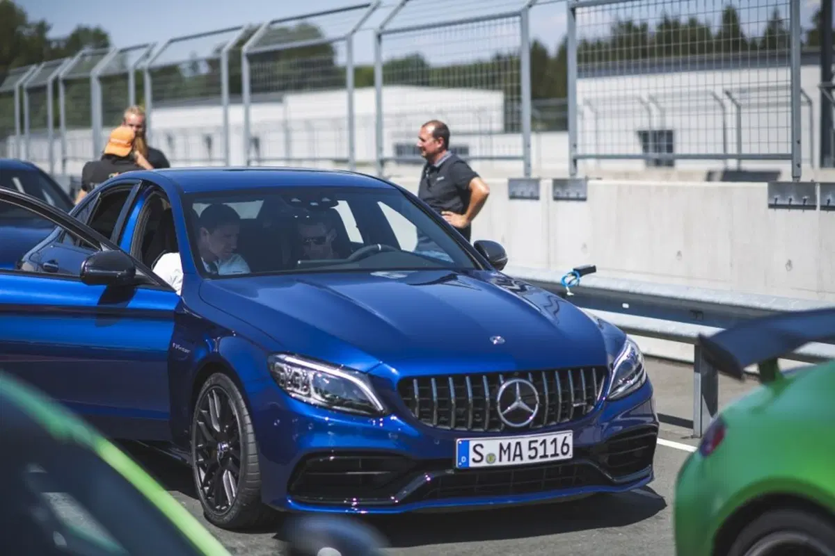 Mercedes-AMG C 63 S 2018, mostro da 510 CV [Video] (21)