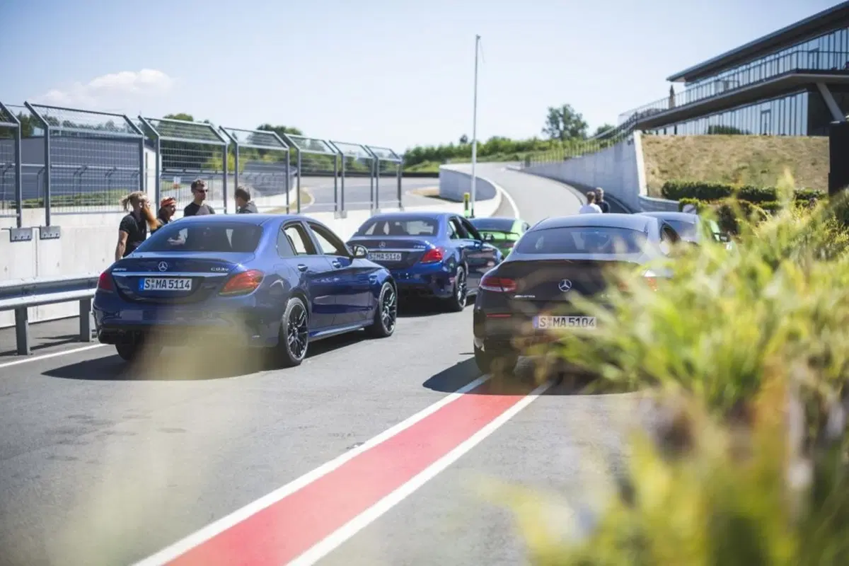 Mercedes-AMG C 63 S 2018, mostro da 510 CV [Video] (26)