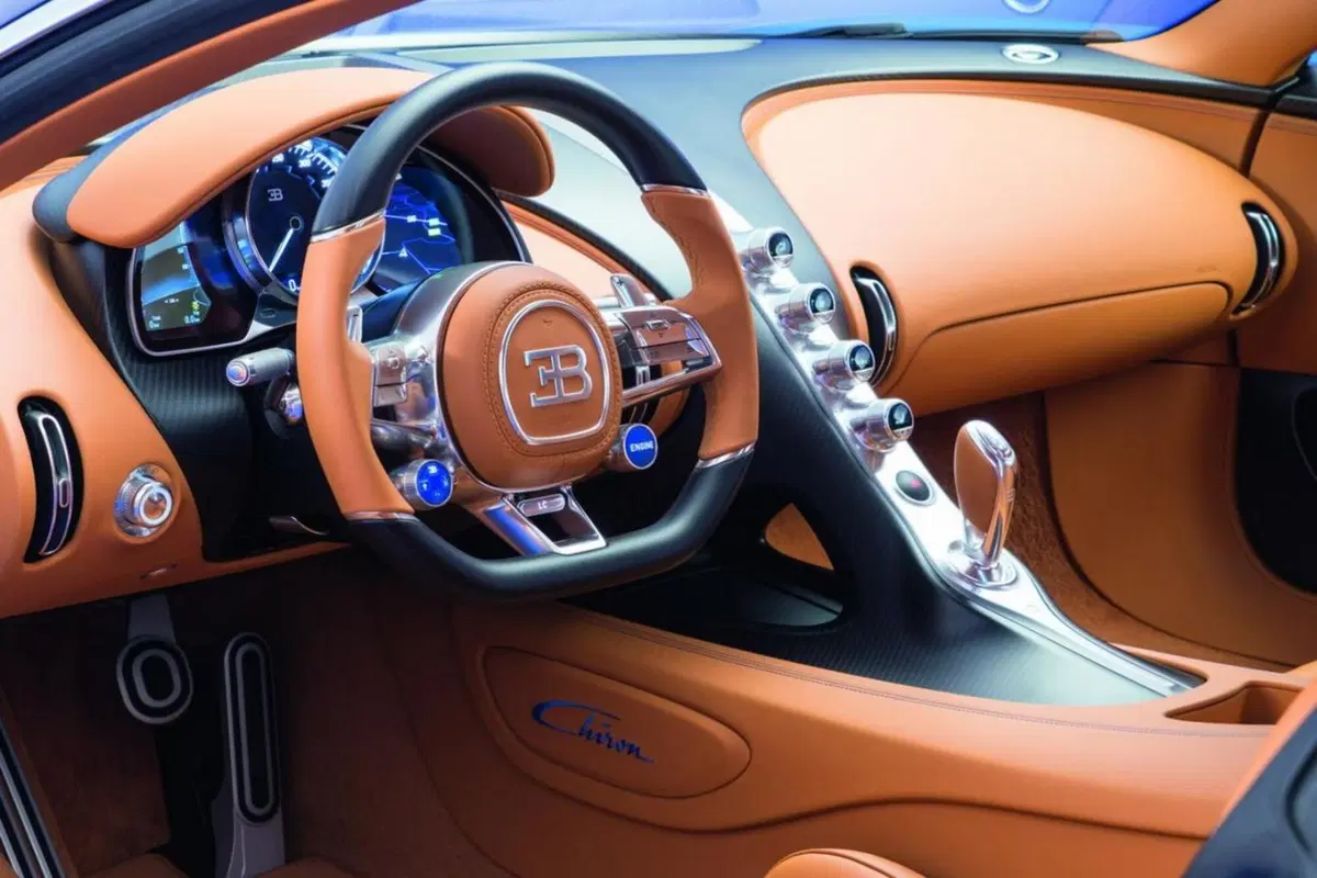 Bugatti Chiron, ecco la hypercar da 420 km/h (12)