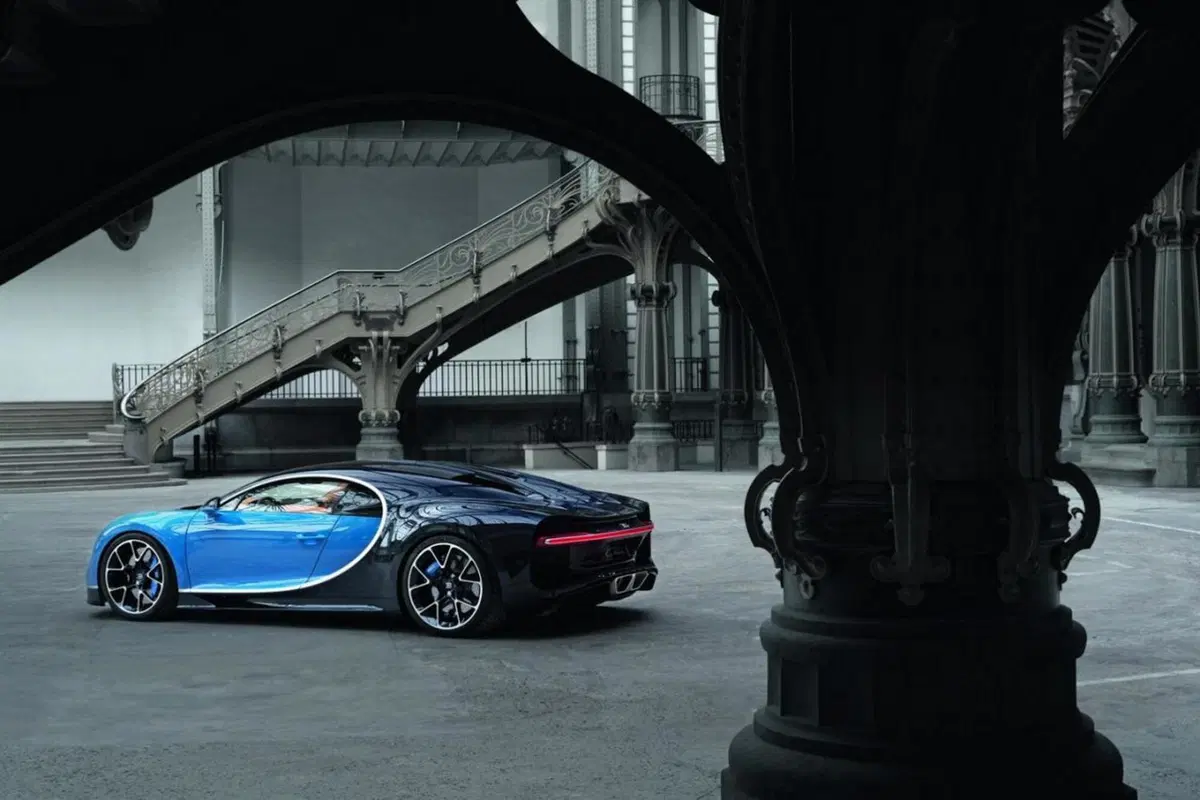 Bugatti Chiron, ecco la hypercar da 420 km/h (10)