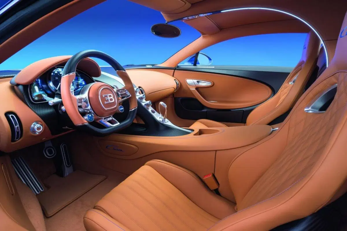 Bugatti Chiron, ecco la hypercar da 420 km/h (16)