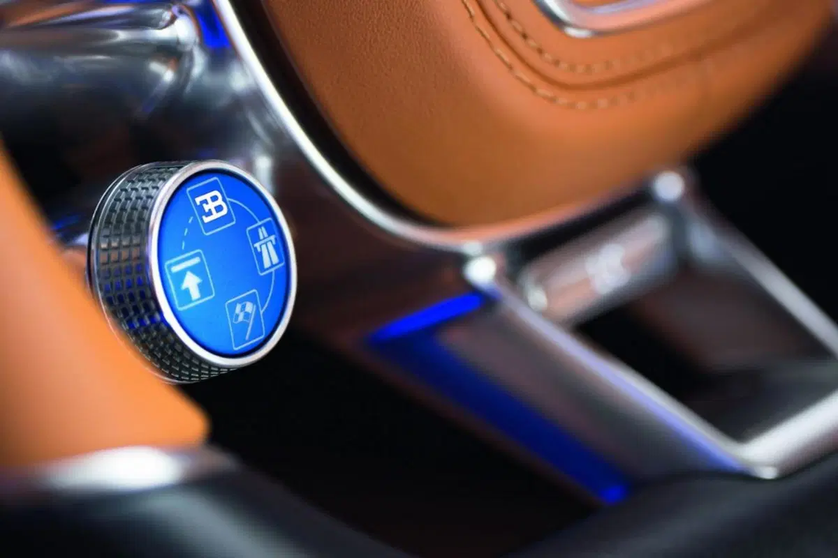 Bugatti Chiron, ecco la hypercar da 420 km/h (24)