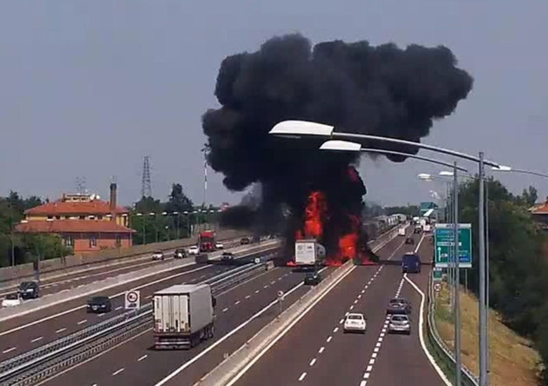 Incidente A14, De Vita: &laquo;Distanza di sicurezza certa e frenata automatica: norme subito&raquo;