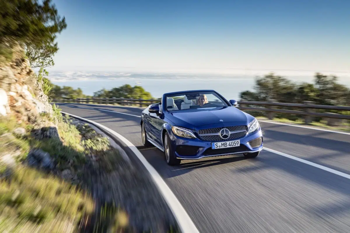 Mercedes Classe C Cabriolet, open premium (6)